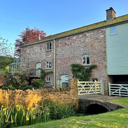 Beautiful Old Water Mill In Rural Herefordshire Zewnętrze zdjęcie