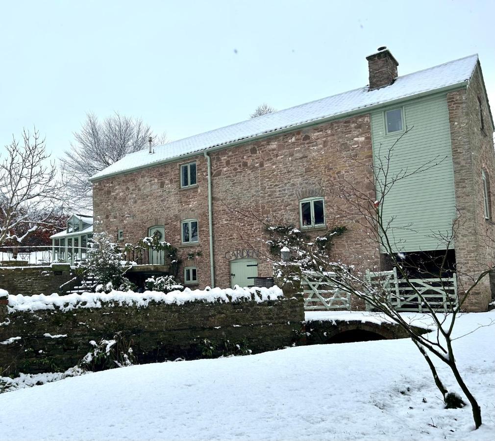 Beautiful Old Water Mill In Rural Herefordshire Zewnętrze zdjęcie
